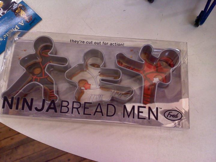 Ninjabread men: they are cut for action!